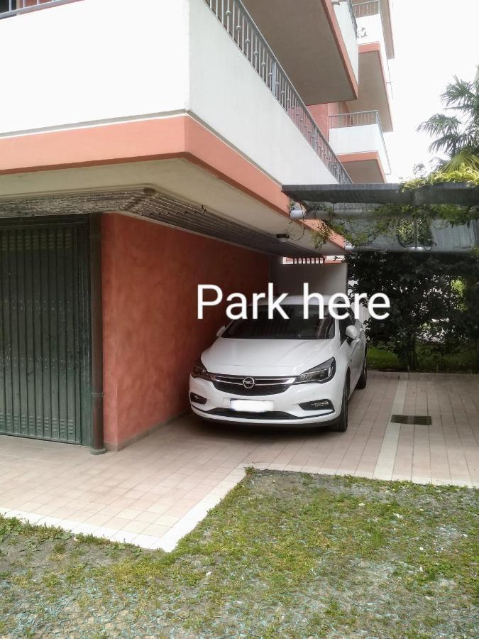 35 Mq In Centro A Caorle Apartamento Exterior foto